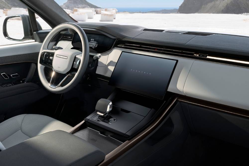 https://autogreeknews.gr/wp-content/uploads/2026/09/range-rover-sport-electric-5.jpg