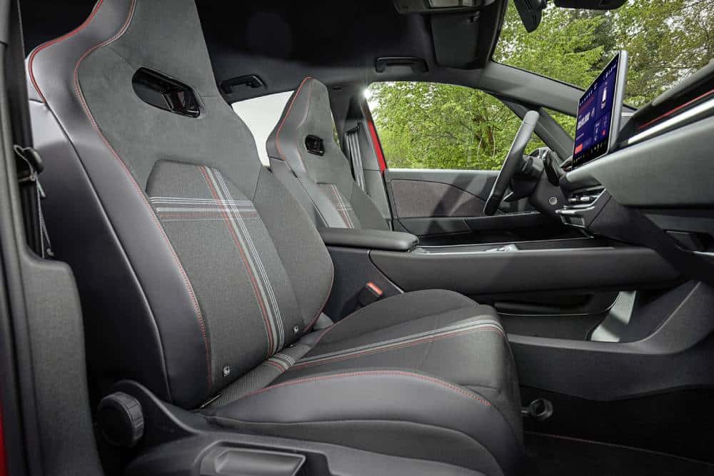 https://autogreeknews.gr/wp-content/uploads/2026/09/vw-id.3-gti-official-7-1.jpg