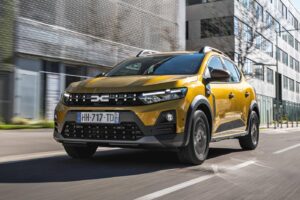 Οι τιμές των νέων Dacia Sandero Stepway και Jogger hybrid 155