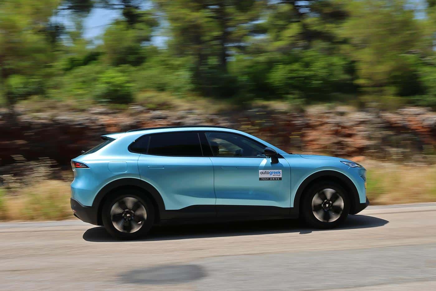 Ανώτερο Ultra Hybrid SUV δεν είναι άπιαστο όνειρο