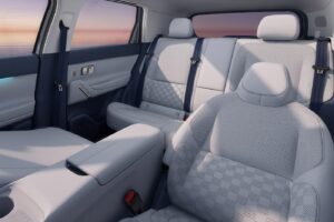 Τα πάνω – κάτω φέρνει νέο SUV από 19.990 ευρώ