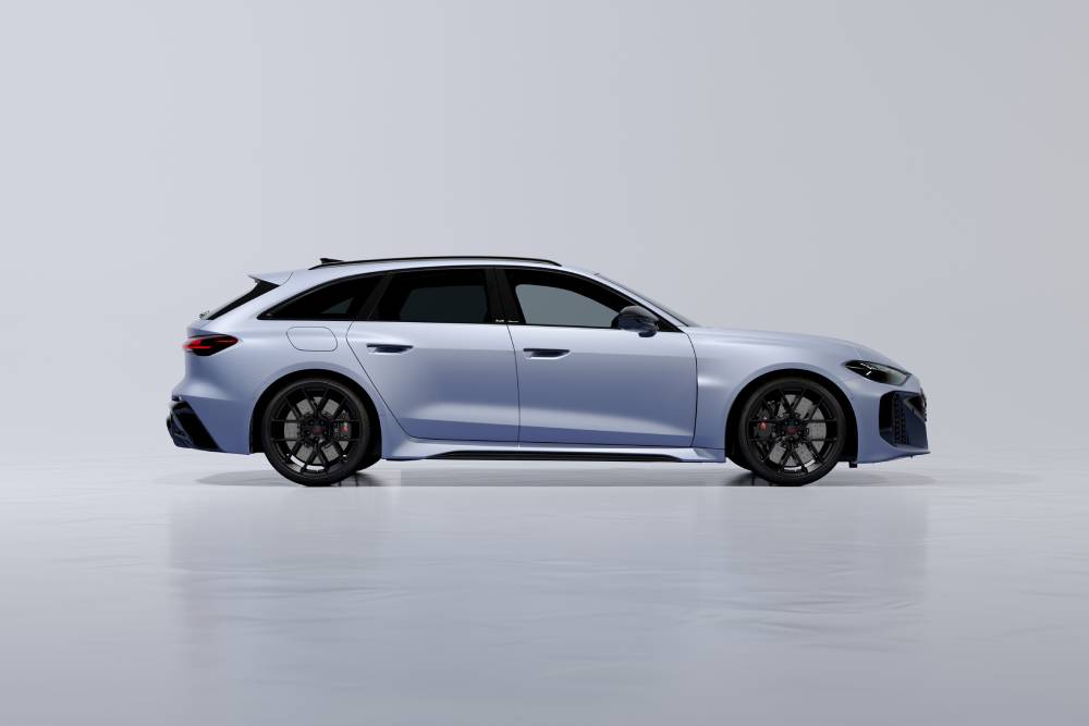 https://autogreeknews.gr/wp-content/uploads/2026/10/audi-rs-5-singapore-gp-4-1.jpg