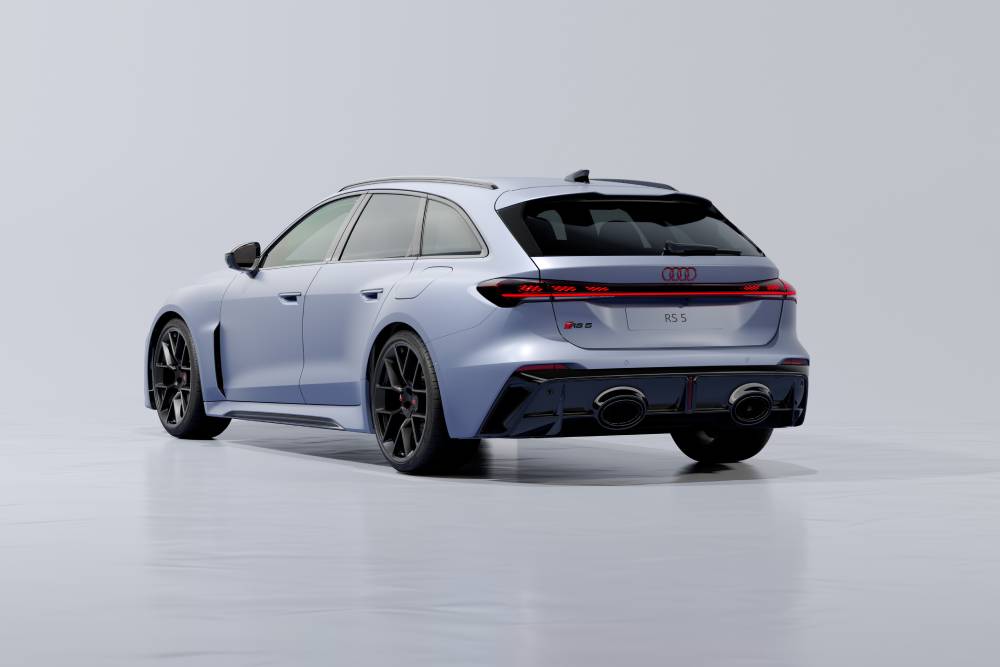 https://autogreeknews.gr/wp-content/uploads/2026/10/audi-rs-5-singapore-gp-7-1.jpg