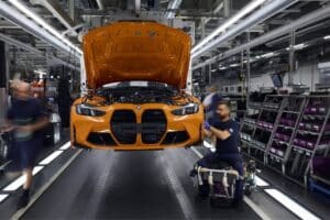 Το ΑΙ κόβει θέσεις εργασίας στη BMW