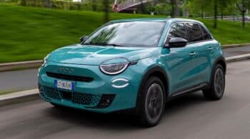 Προσφορά για πλήρως εξοπλισμένο Fiat 600 Hybrid
