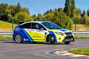 ford focus rs handbrake turn (1)