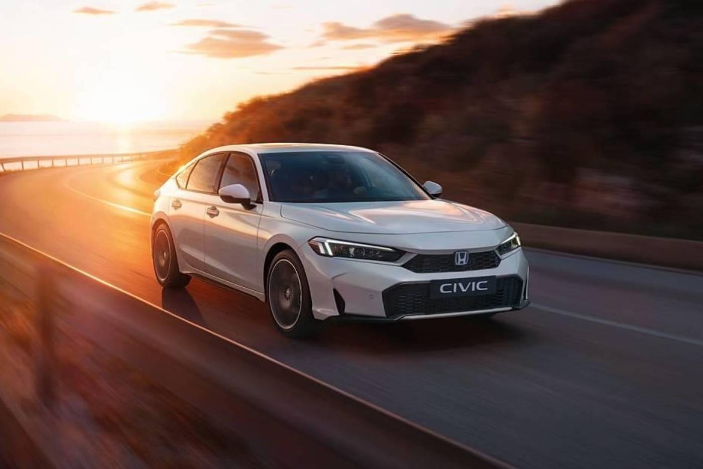 Νέο και πιο σπορ Honda Civic με τεχνολογία από το Prelude