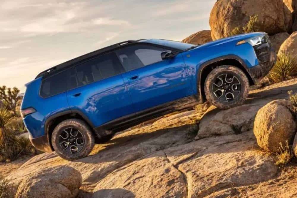 https://autogreeknews.gr/wp-content/uploads/2026/10/jeep-cherokee-trailhawk-06.jpg