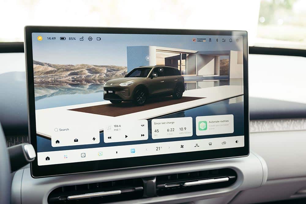 https://autogreeknews.gr/wp-content/uploads/2026/10/leapmotor-b03x-interior-25.jpg