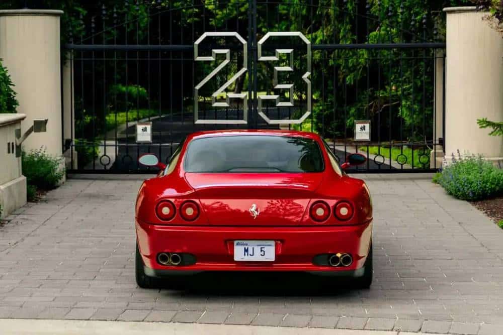 https://autogreeknews.gr/wp-content/uploads/2026/10/michael-jordan-s-1997-ferrari-550-maranello-8.jpg