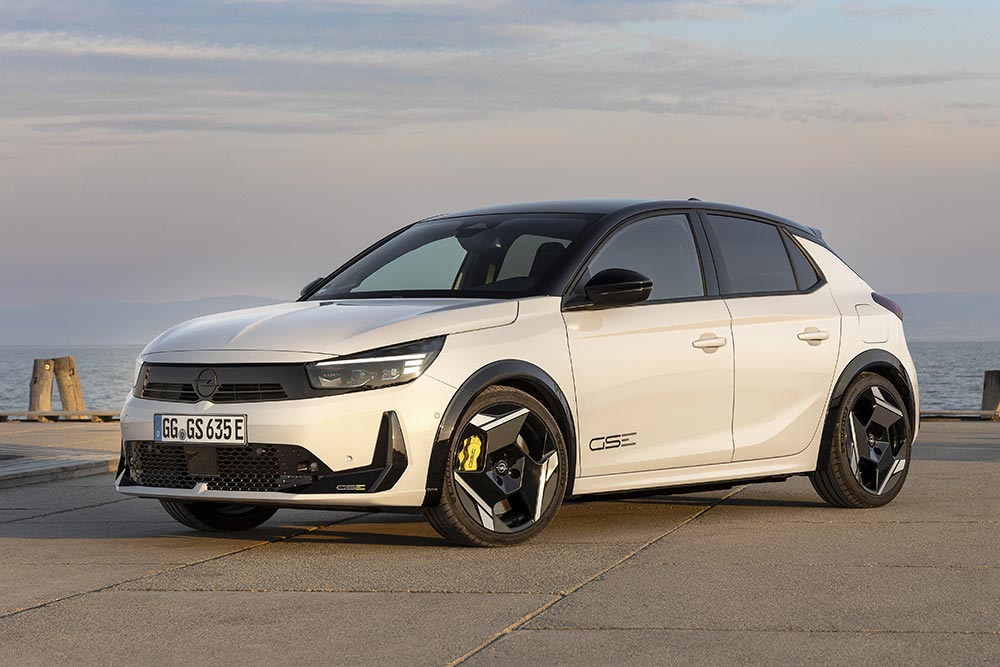 https://autogreeknews.gr/wp-content/uploads/2026/10/opel-corsa-gse-5.jpg