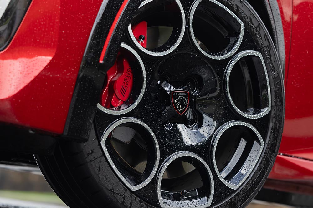 https://autogreeknews.gr/wp-content/uploads/2026/10/peugeot-e-208-gti-14.jpg