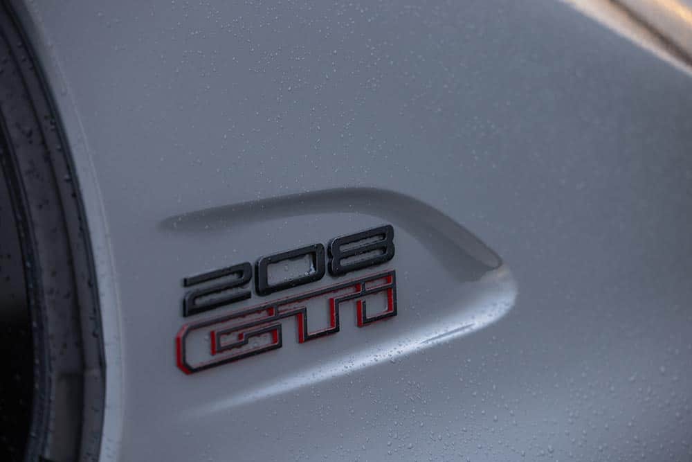 https://autogreeknews.gr/wp-content/uploads/2026/10/peugeot-e-208-gti-7.jpg