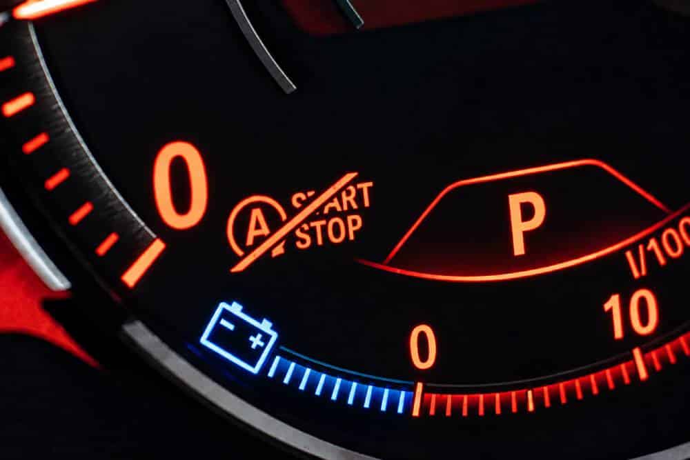 Γιατί δεν σβήνει πάντα τη μηχανή το start/stop;