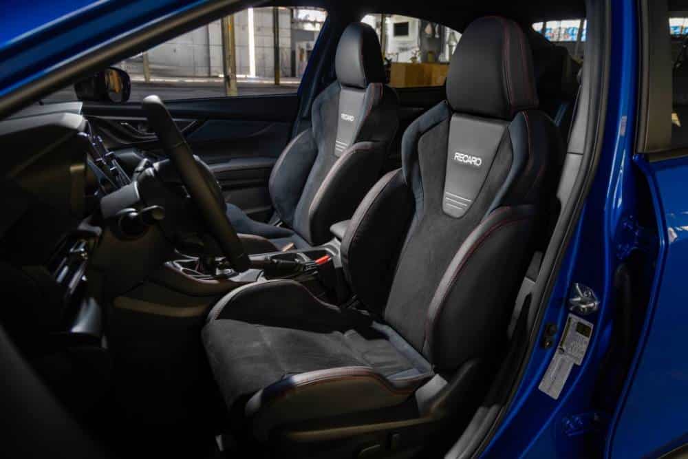 https://autogreeknews.gr/wp-content/uploads/2026/10/subaru-wrx-gd25-02.jpg